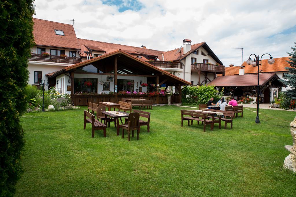 Hotel Bielmann Sînpetru Exterior foto